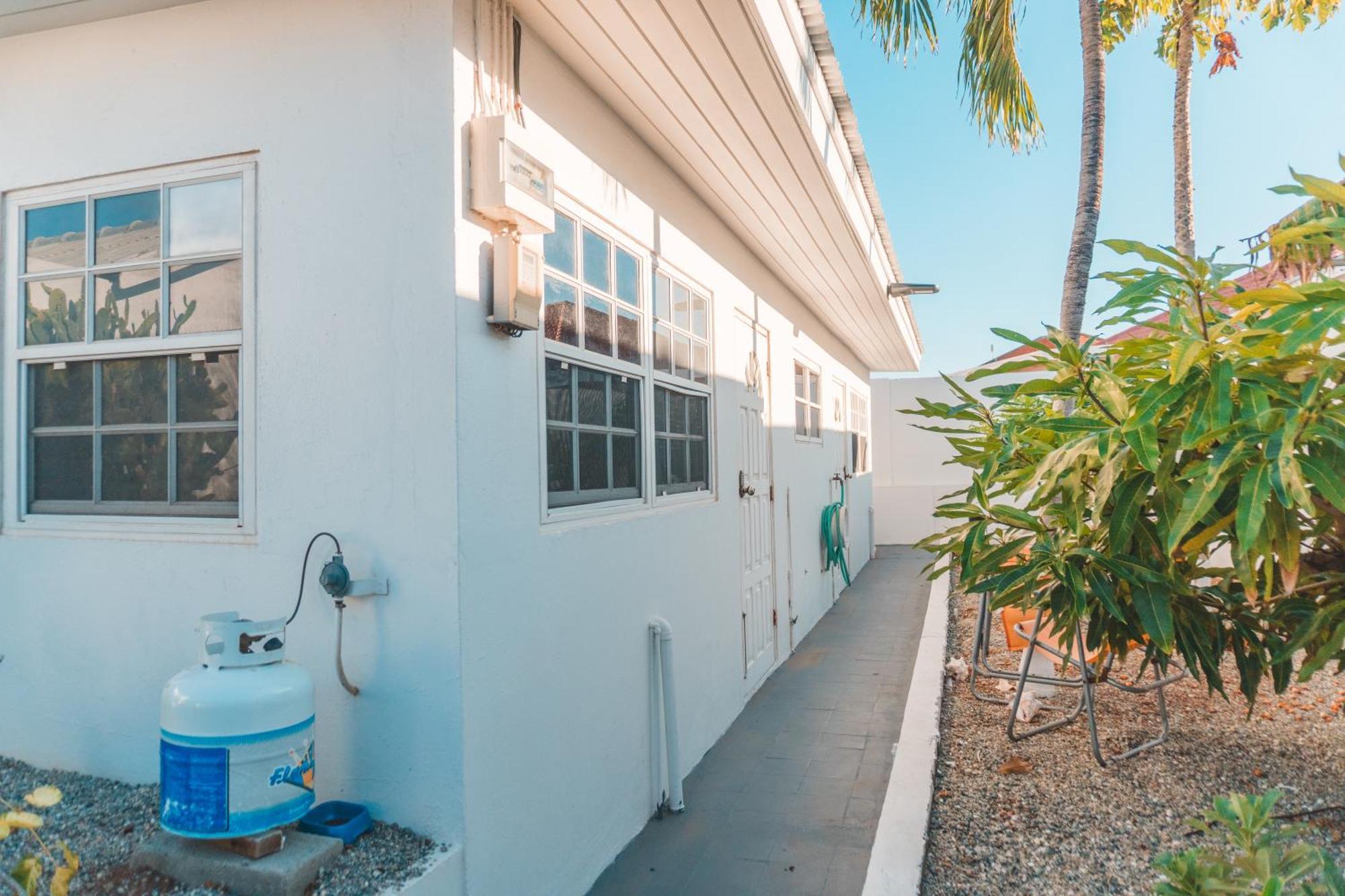 Klip Lagoon Apartsments Oranjestad Exteriér fotografie
